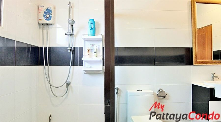 Baan Piam Mongkol Village Huay Yai Pattaya Pool Villa For Sale - HEPMK01