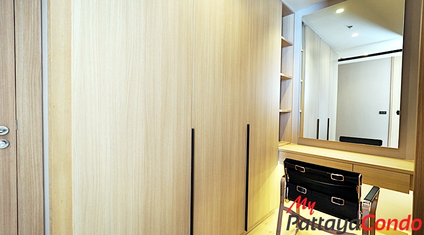 Cetus Beachfront Condo Pattaya For Sale - CETUS04