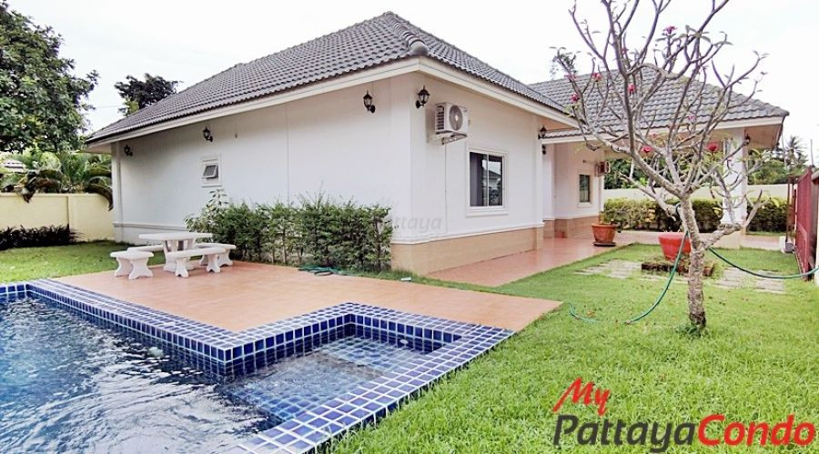 Impress House Village East Pattaya House For Sale - HEIS01