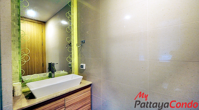 Riviera Wong Amat Condo For Sale - RW09