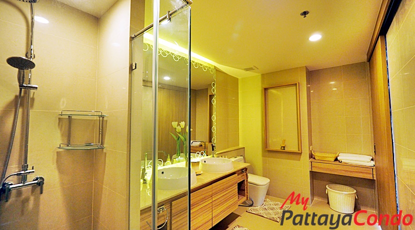 Riviera Wong Amat Condo For Sale - RW22