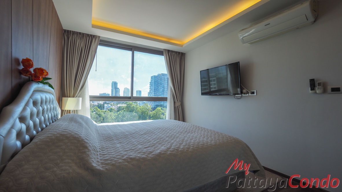 The Peak Towers Pattaya Condo For Sale - PEAKT75