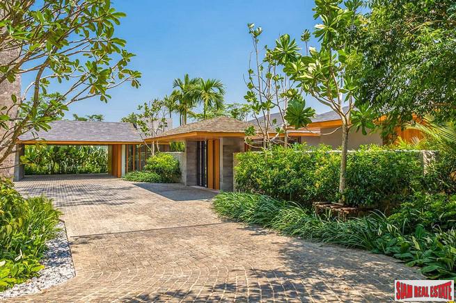 Hotel Managed Luxurious Villa, Layan overlooking the bay of Bangtao, Phuket