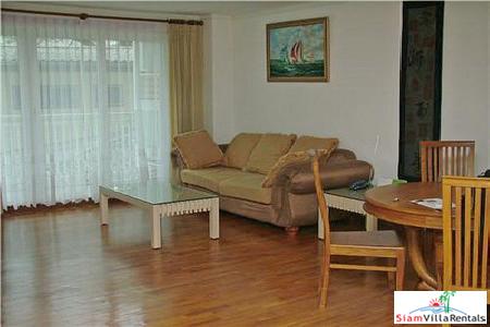 Baan Siri Sukhumvit 13 | Nice Three Bedroom Condo for a Good Price at Asoke BTS-0