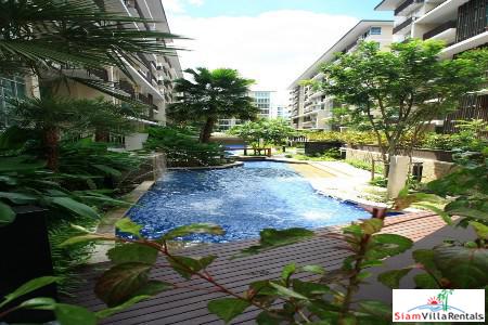 The Clover Thonglor 18 | Pool View Two Bedroom Condo for Rent