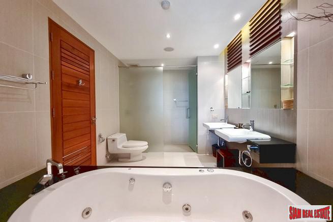 Layan Garden | Luxurious Three Bedroom Condo with Pool Access for Rent