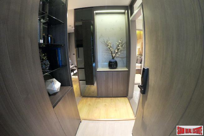Luxury New Condo Nearing Completion by Japanese and Thai Developers Located between Thong Lor and Ekkamai - One Bed Units - Free Full Furniture or Cash Discount!-25