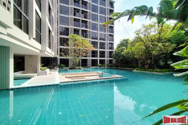 Newly Completed Furnished Condos by Leading Thai Developers next to BTS Onnut - 1 Bed Units - 15% Discount! Free Furniture and Free Transfer!