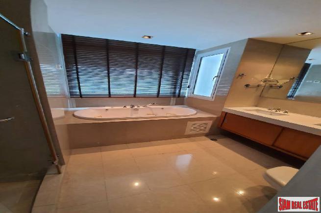 Athenee Residence | Spectacular City Views from this Three Bedroom Corner Condo in Phloen Chit-13