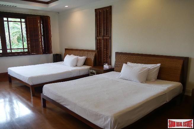 Lake Shore Villas | Exceptional Lake View Four Bedroom House for Sale in Laguna