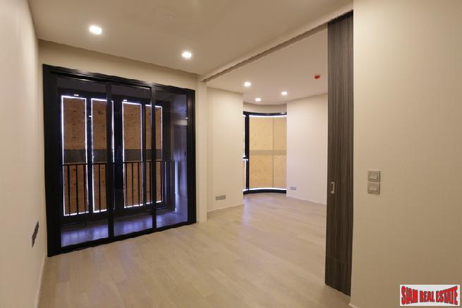 Luxury High-Rise Completed Condo at Asoke Intersection - Two Bed Units - Only 2 Units Left!-12