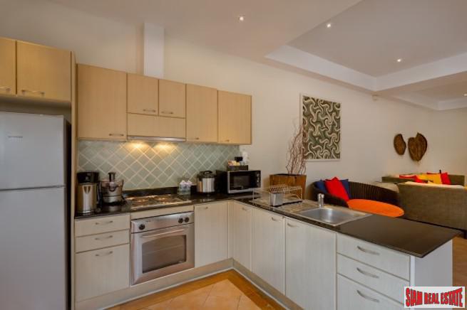 Laguna Townhomes | Fantastic Four Bedroom Townhome with Private Pool & Golf Views for Sale