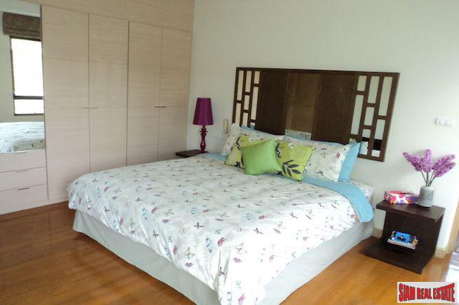 Laguna Village Townhomes | Extra Spacious Three Bedroom with Large Private Pool and Lagoon Views