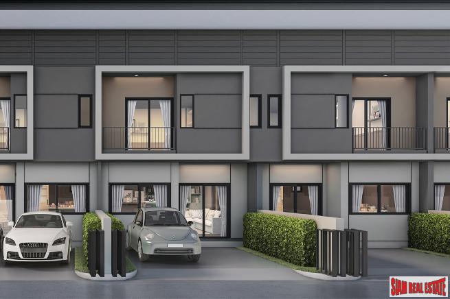 New Development of Modern Town Houses in Secure Estate with Excellent Facilities, close to Mega Bangna, Bang Phli