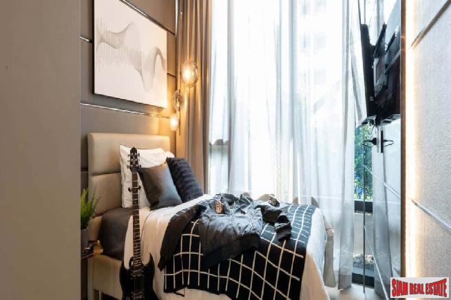 New Luxury High-Rise Condo with Amazing Facilities next to Santiphap Park and close to BTS Victory Monument - 2 Bed Units-4