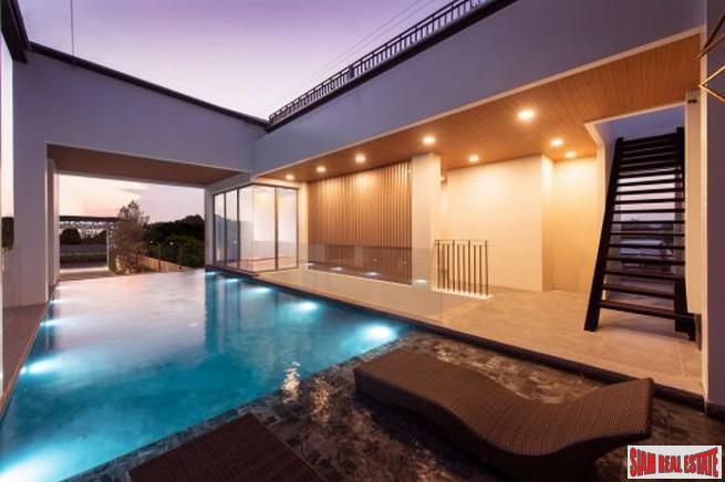 Secure Estate of Luxury Town Homes in Construction at Sukumvit 101, Phunnawithee-13