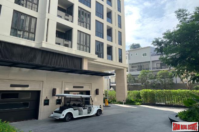 Newly Completed Ultra Luxury Low-Rise Condo at Sukhumvit 61, Ekkamai - 1 Bed Units - Up to 20% Discount and Fully Furnished!-9