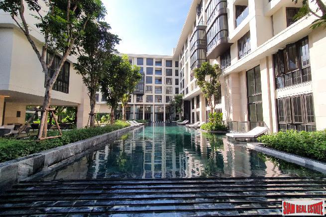 Newly Completed Ultra Luxury Low-Rise Condo at Sukhumvit 61, Ekkamai - 1 Bed Units - Up to 20% Discount and Fully Furnished!-10