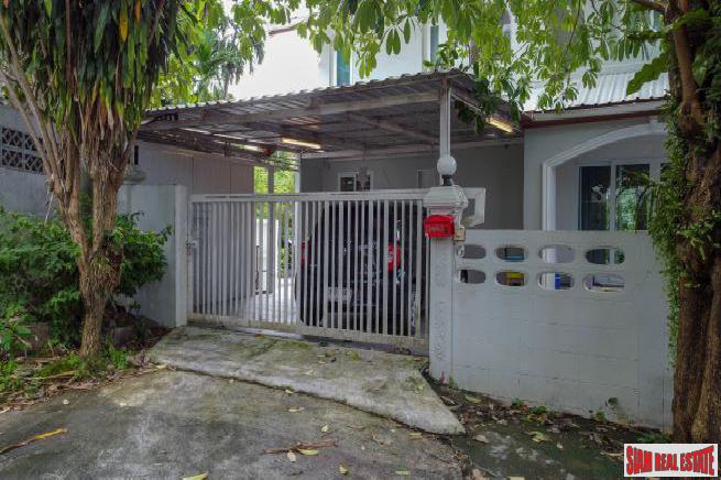 Stylish Four Bedroom Kathu House for Sale with Green Views - Great Location