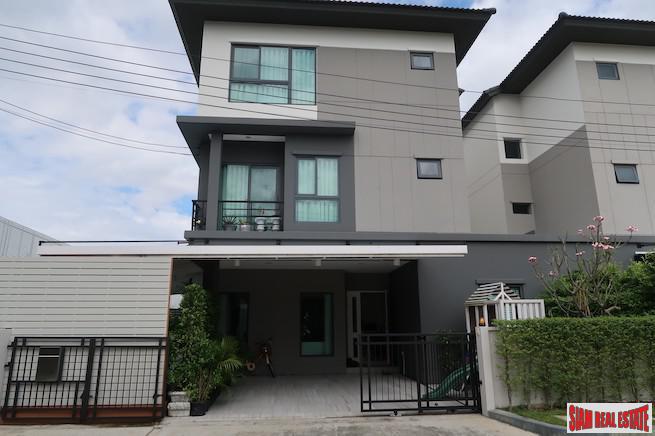The Edition rama 9 Pattanakarn | Large Three Bedroom House with Private Plunge Pool + Extras for Rent-0