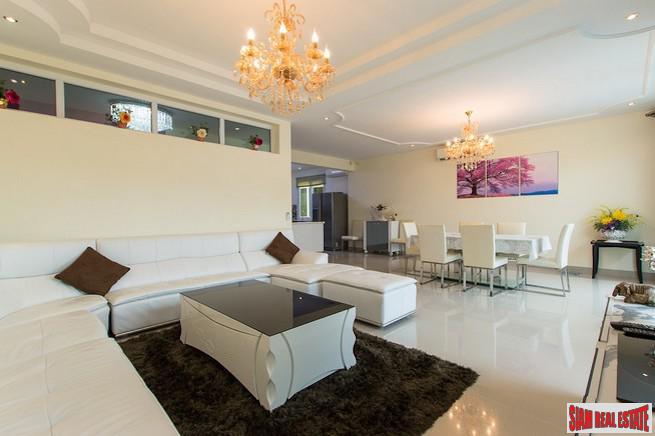 Platinum Residence | Bright & Spacious Five Bedroom Pool Villa for Sale in a Gated Rawai Complex