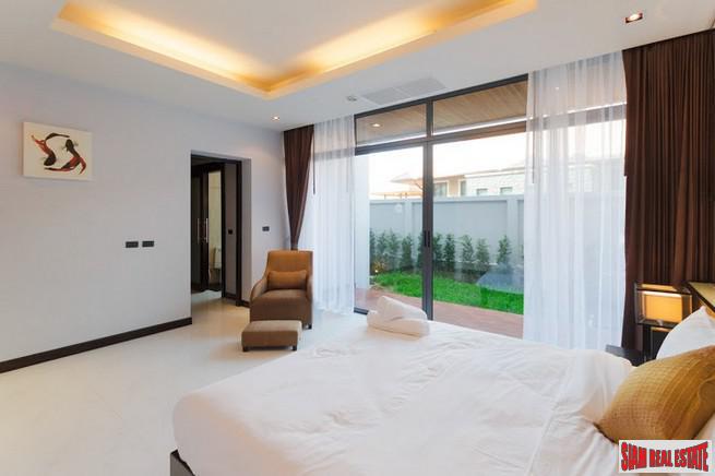 Three- to Four-Bedroom Townhome with Sea View Rooftop Pool in Rawai