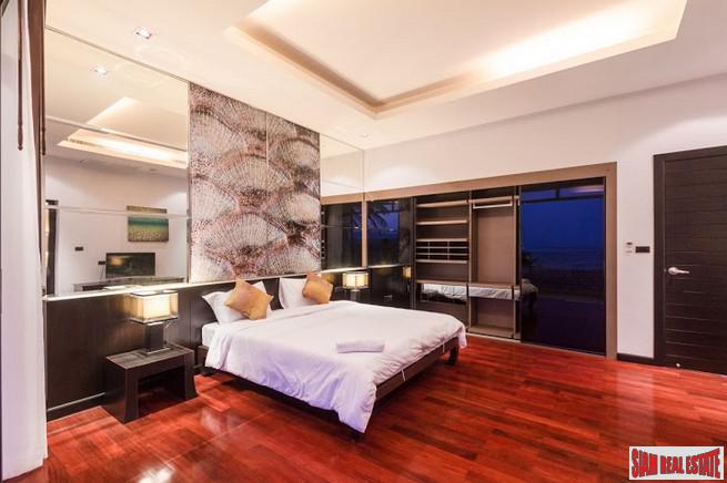 Three- to Four-Bedroom Townhome with Sea View Rooftop Pool in Rawai